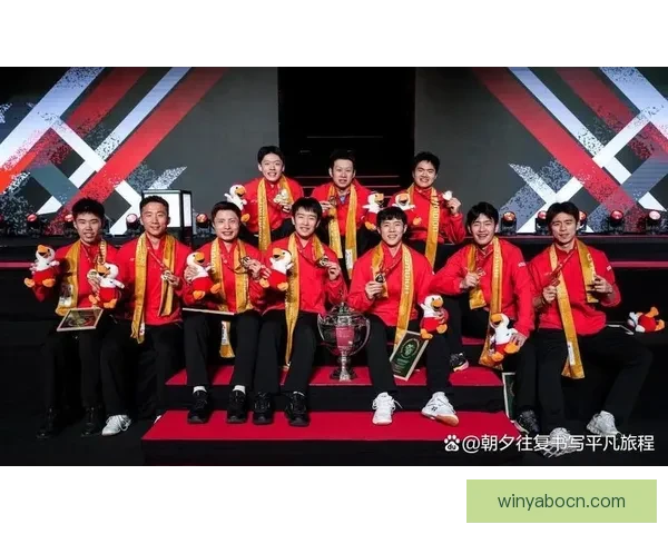 中国队3比1战胜法国队第十二次捧起汤姆斯杯全队围圈庆祝